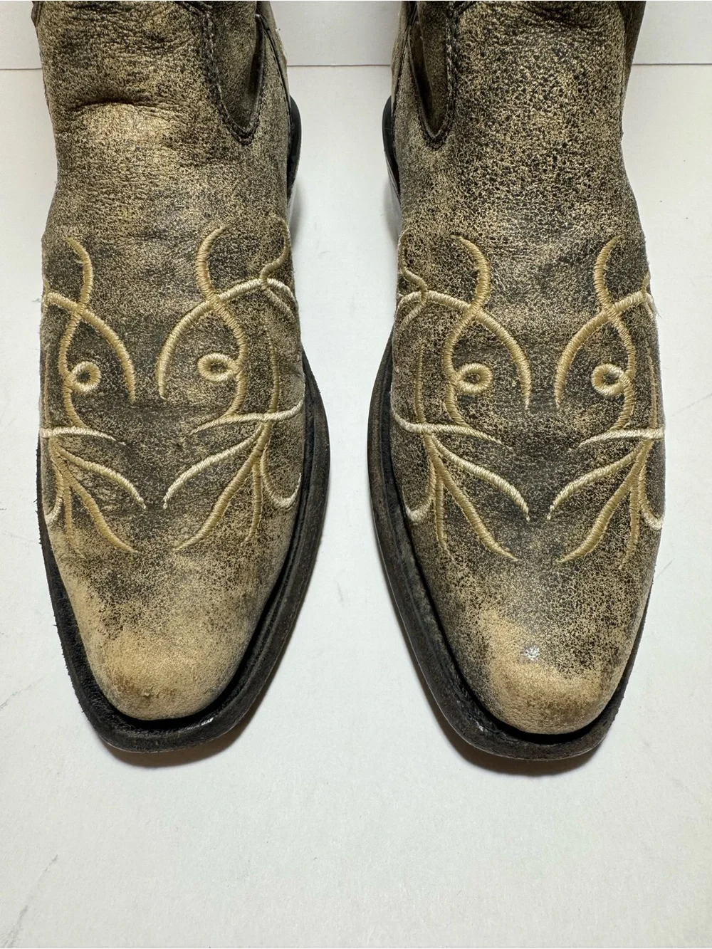 OLD WEST Cowgirl Boots Embroidered Distressed Leather Western Big Girls 4.0 D